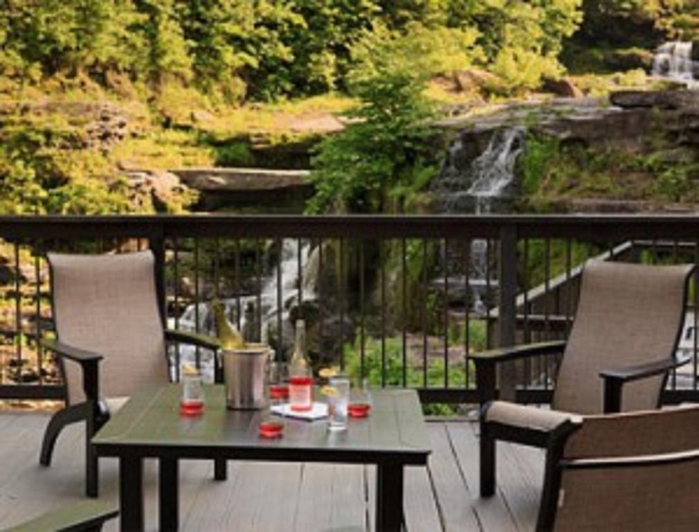 Ledges Hotel Hawley Bagian luar foto